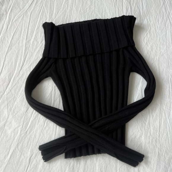 black Zara off the shoulder sweater - Picture 4 of 4